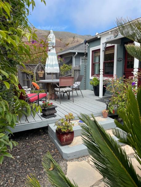 Entire cottage in Pismo Beach, California 4 guests1 bedroom2 beds1 bath-0