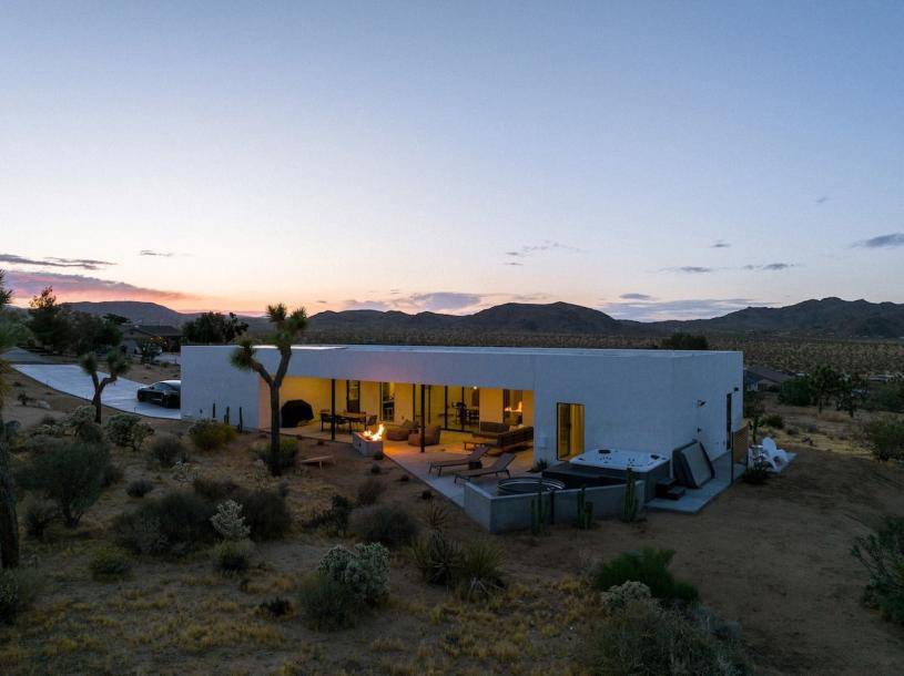 Entire home in Joshua Tree, California 6 guests2 bedrooms2 beds3 baths-7