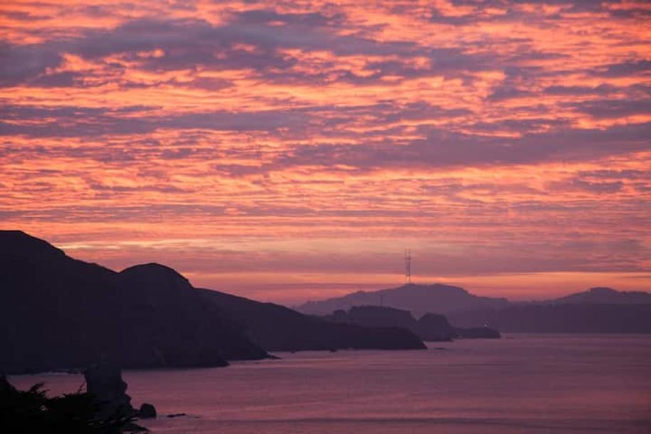 Entire home in Muir Beach, California 2 guests1 bedroom1 bed2 baths-4
