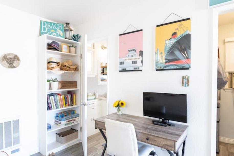 Entire guesthouse in Long Beach, California 2 guests1 bedroom1 bed1 bath-9