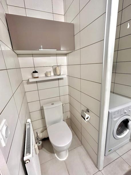 Entire rental unit in Annecy, France 2 guests1 bedroom2 beds1 bath-11