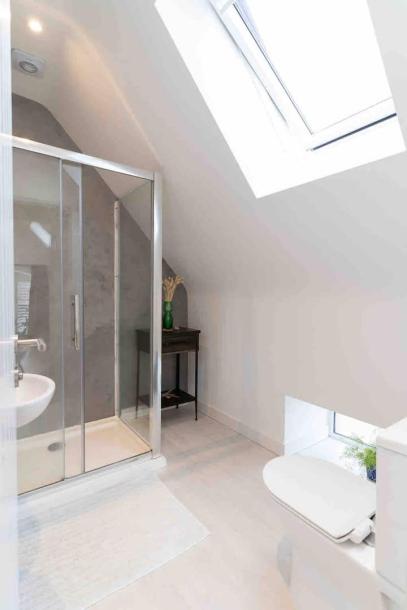 Entire townhouse in Cornwall, United Kingdom 4 guests2 bedrooms3 beds1.5 baths-4