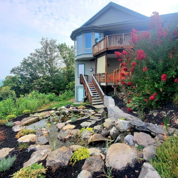 Luxury Mountain Getaway: Hikes, Wineries & Sunsets-2