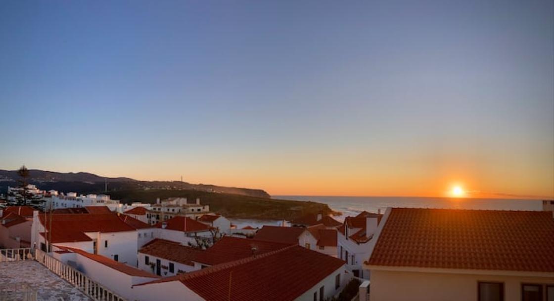 Entire home in Colares, Portugal 6 guests3 bedrooms4 beds1.5 baths-15