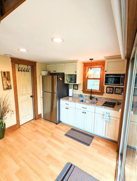 Tranquil Savannah River Cottage w/ Views+Breakfast-14
