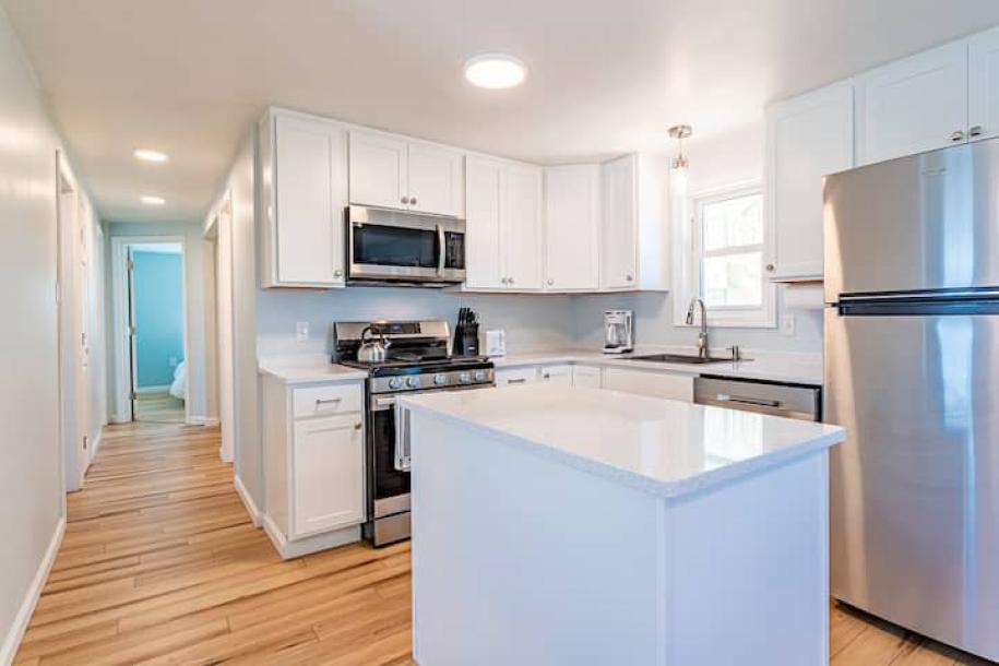 Entire home in Avon, North Carolina 7 guests3 bedrooms5 beds2 baths-11