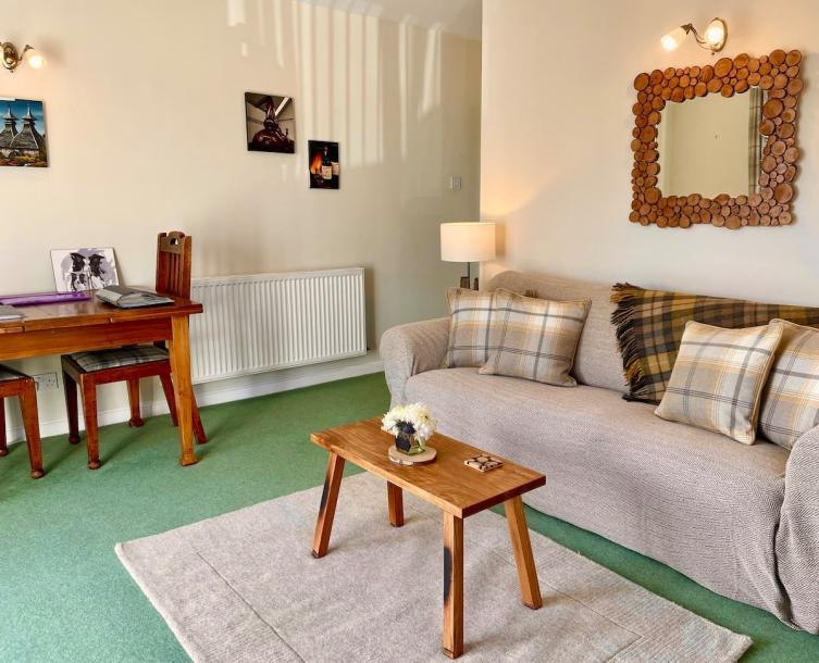 Entire cottage in Aberlour, United Kingdom 2 guests1 bedroom1 bed1 bath-14