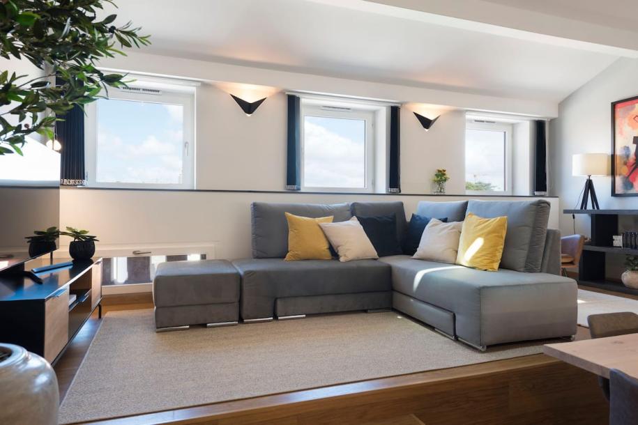 Entire rental unit in Porto, Portugal 4 guests1 bedroom2 beds2 baths-1