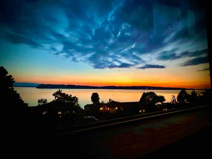 Entire guest suite in Mukilteo, Washington 3 guests1 bedroom1 bed1 bath-8
