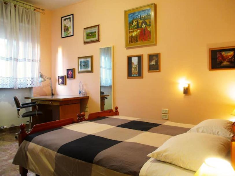 Habitación en Florencia, Italia 1 cama matrimonialBaño privado-1