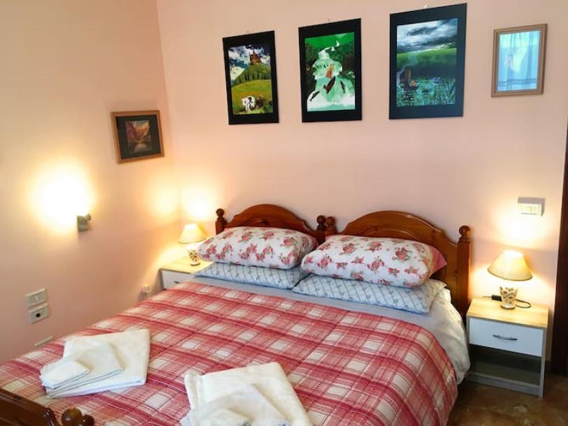 Habitación en Florencia, Italia 1 cama matrimonialBaño privado-3