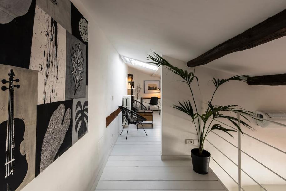 Entire condo in Florence, Italy 4 guests1 bedroom2 beds1 bath-3
