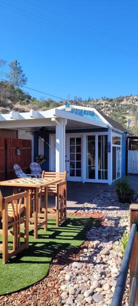 Tiny home in Lake Isabella, California 2 guests1 bedroom1 bed1 bath-2