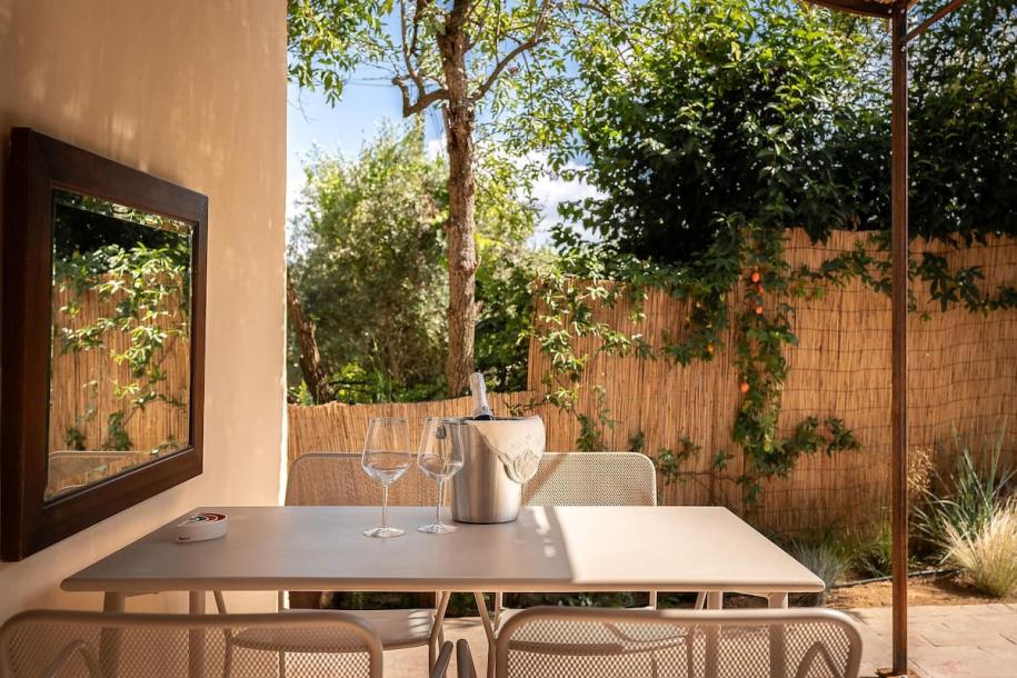 Entire vacation home in Petrignano del Lago, Italy 3 guests1 bedroom2 beds1 bath-5