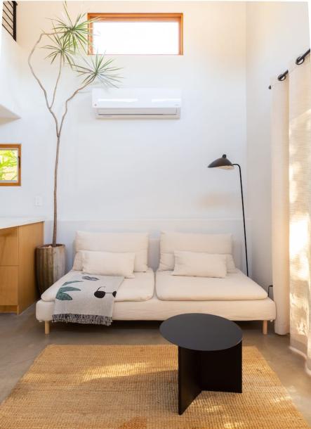 Entire guesthouse in Los Angeles, California 2 guests1 bedroom1 bed1 bath-19