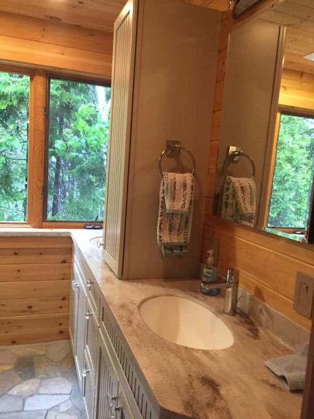 Entire chalet in Gouldsboro, Maine 6 guests1 bedroom3 beds2 baths-11
