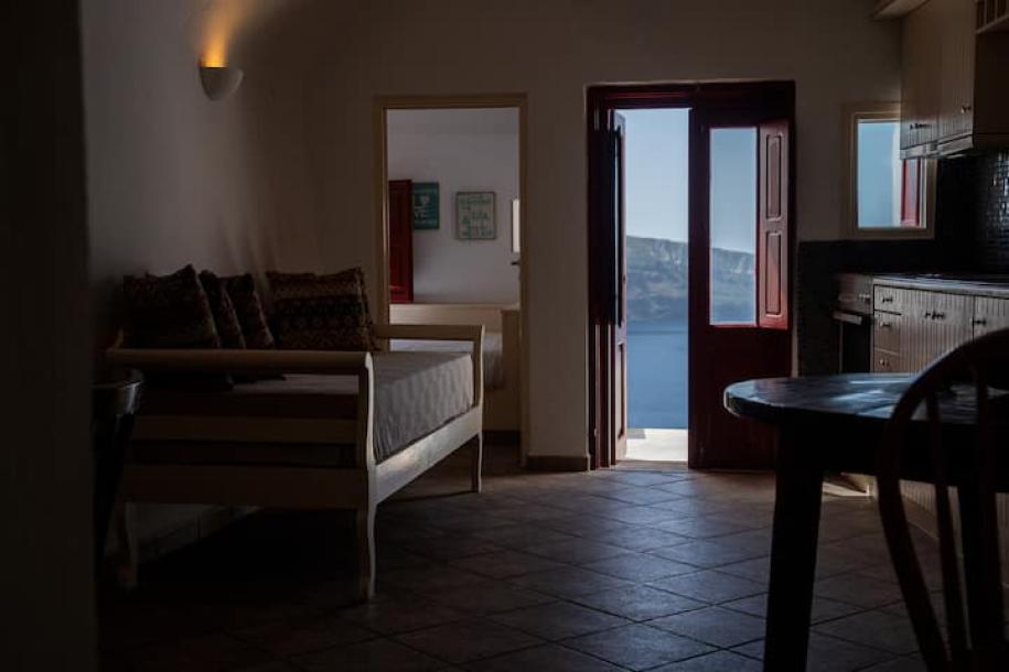 Cycladic home in Oia, Greece 5 guests2 bedrooms2 baths-1