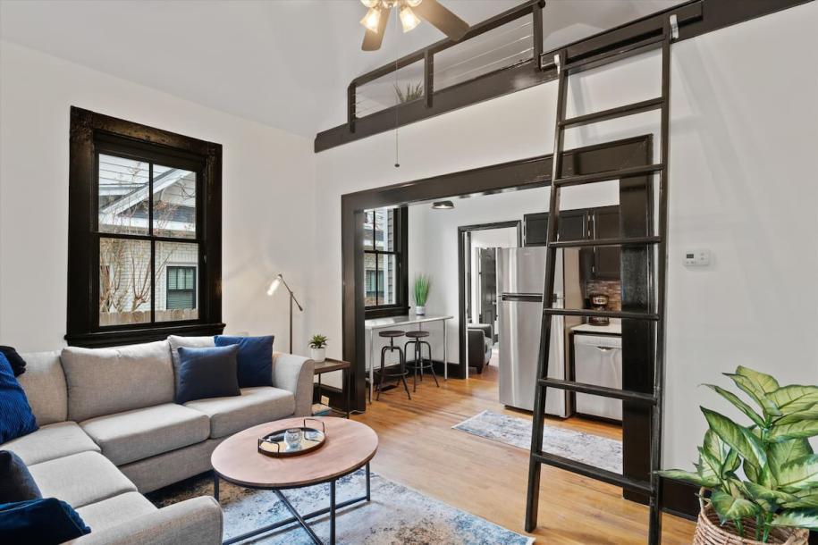 Entire serviced apartment in Raleigh, North Carolina 2 guests1 bedroom1 bed1 bath-1