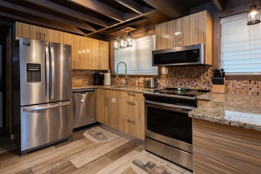 Entire cabin in Gatlinburg, Tennessee 6 guests2 bedrooms3 beds1.5 baths-5