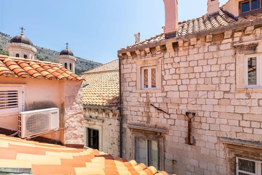 Entire rental unit in Dubrovnik, Croatia 2 guests1 bedroom1 bed1 bath-1