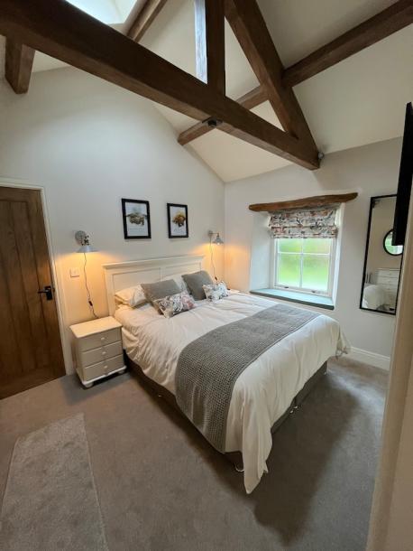 Barn in Bowness-on-Windermere, United Kingdom 2 guests1 bedroom1 bed1 bath-9