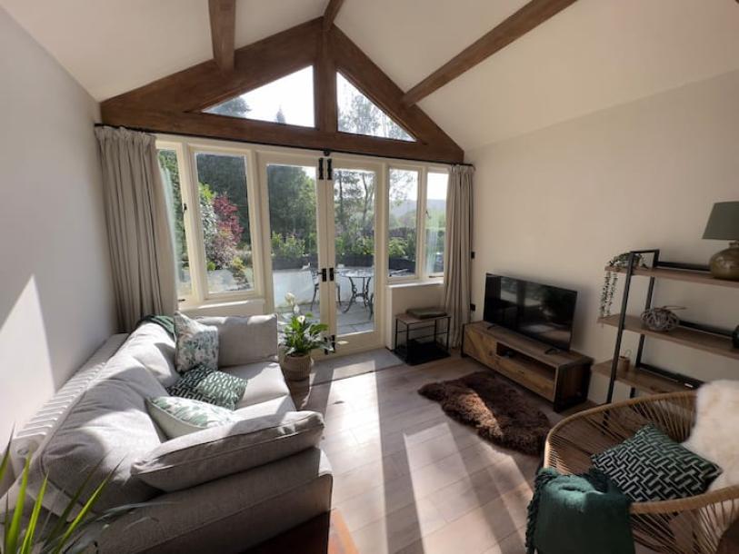 Barn in Bowness-on-Windermere, United Kingdom 2 guests1 bedroom1 bed1 bath-13
