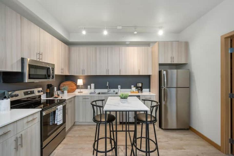 Entire rental unit in Tacoma, Washington 2 guests1 bedroom1 bed1 bath-9