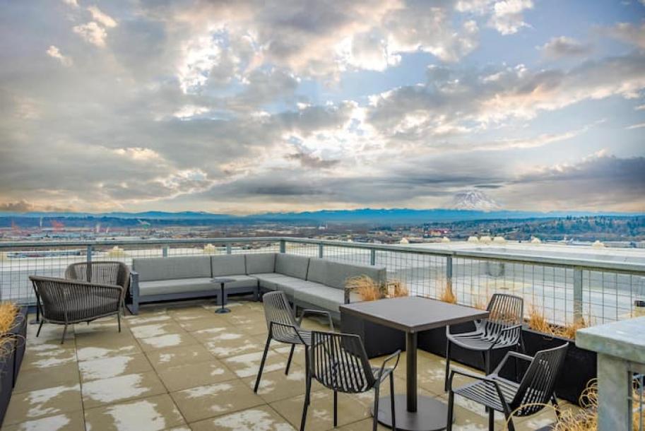 Entire rental unit in Tacoma, Washington 2 guests1 bedroom1 bed1 bath-17