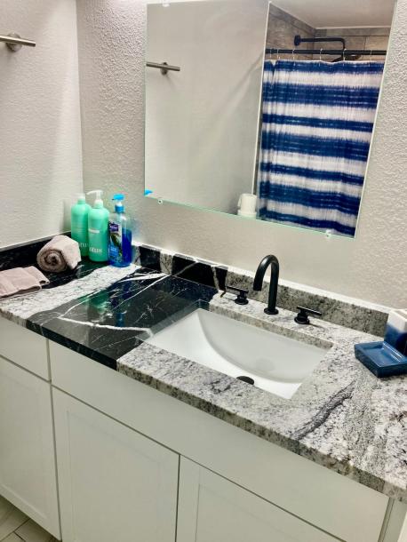 49 Steps to the Beach 2 bedrooms 2 bathrooms-4