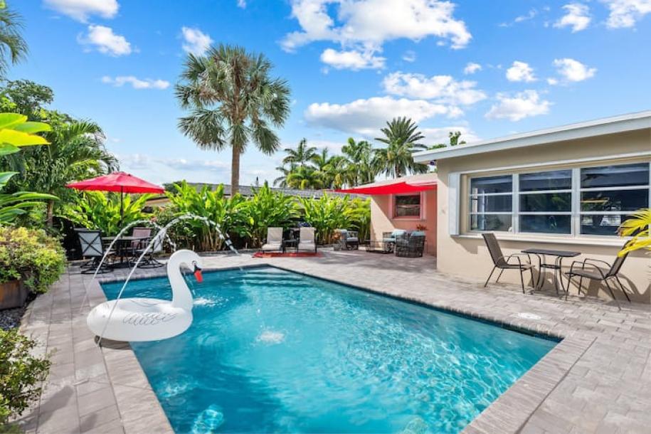 Splash into Sunshine: Heated Pool Oasis!-1