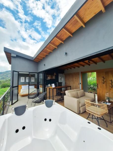 Tiny home in Guatape, Colombia 4 guests1 bedroom2 beds1 bath-12