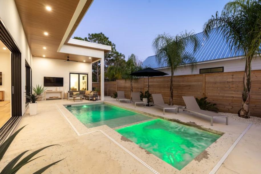 Entire home in St. Augustine, Florida 10 guests4 bedrooms7 beds3.5 baths-6