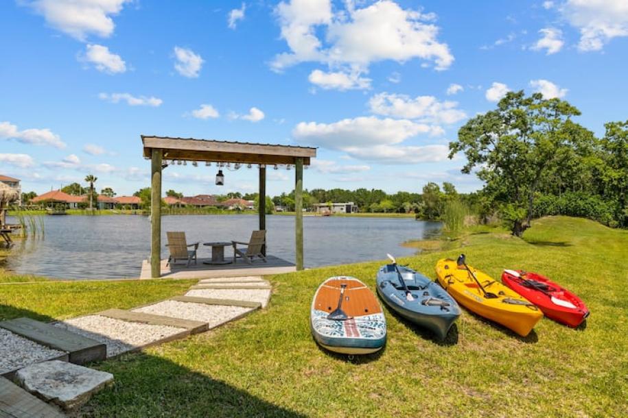 Entire home in San Leon, Texas 4 guests1 bedroom2 beds1 bath-15
