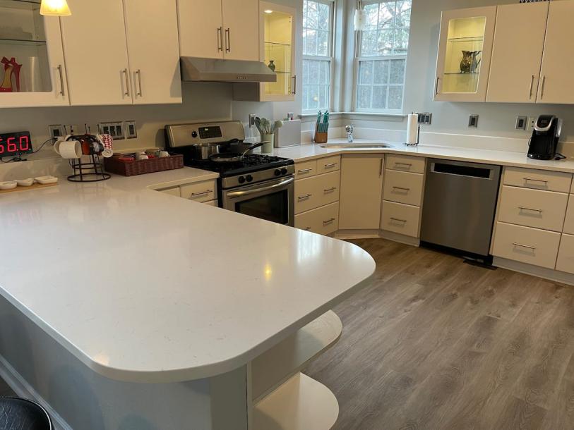 Entire home in Norfolk, Virginia 8 guests3 bedrooms5 beds2.5 baths-17
