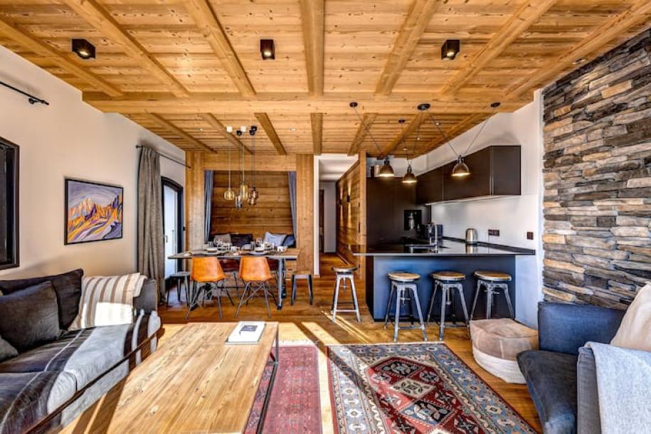 Entire rental unit in Chamonix-Mont-Blanc, France 3 guests1 bedroom3 beds1 bath-11