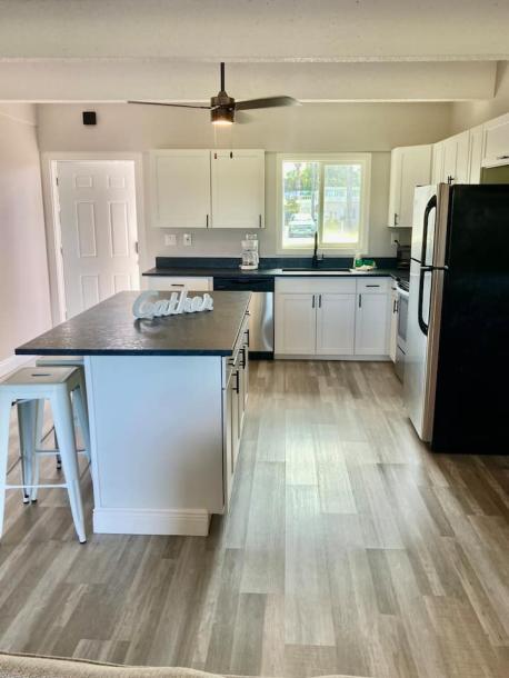 49 Steps to the Beach 2 bedrooms 2 bathrooms-10