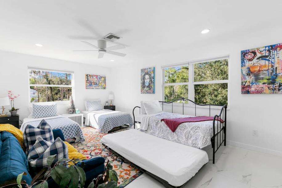 Luxe 7BR-4Bath Villa|18+Guests|Pool|Spa|PickleBall  Share  Save-5