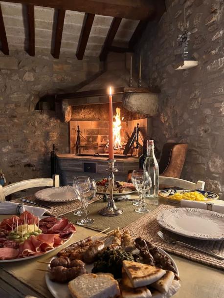 Entire cabin in Massa Martana, Italy 2 guests1 bedroom2 beds1 bath-15