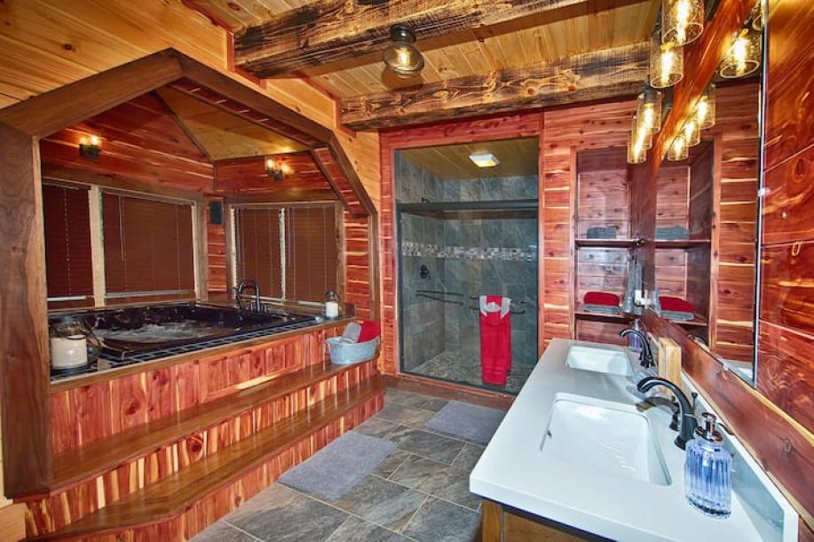 Entire cabin in Logan, Ohio 4 guests1 bedroom2 beds1 bath-1
