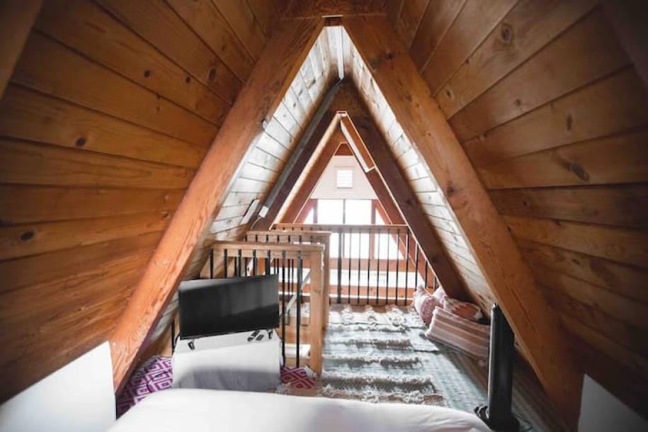 Entire cabin in Baywood-Los Osos, California 2 guests1 bedroom1 bed1 bath-4