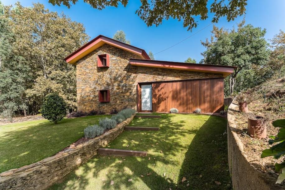 Entire home in Medas, Portugal 4 guests1 bedroom3 beds1 bath-16