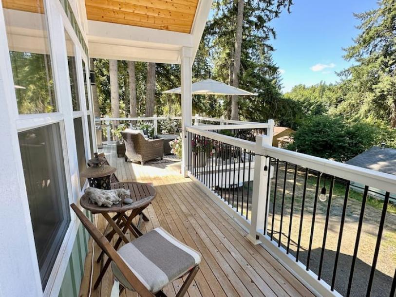 Entire home in Gig Harbor, Washington 4 guests2 bedrooms2 beds2 baths-5