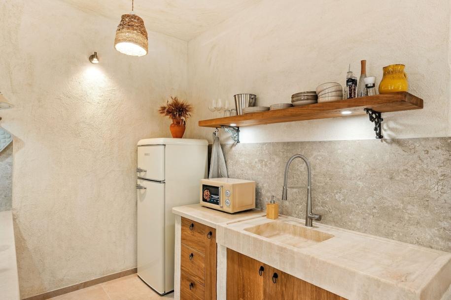 Entire vacation home in Petrignano del Lago, Italy 3 guests1 bedroom2 beds1 bath-12
