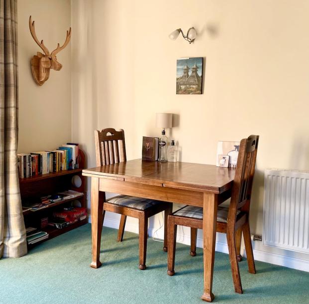 Entire cottage in Aberlour, United Kingdom 2 guests1 bedroom1 bed1 bath-10