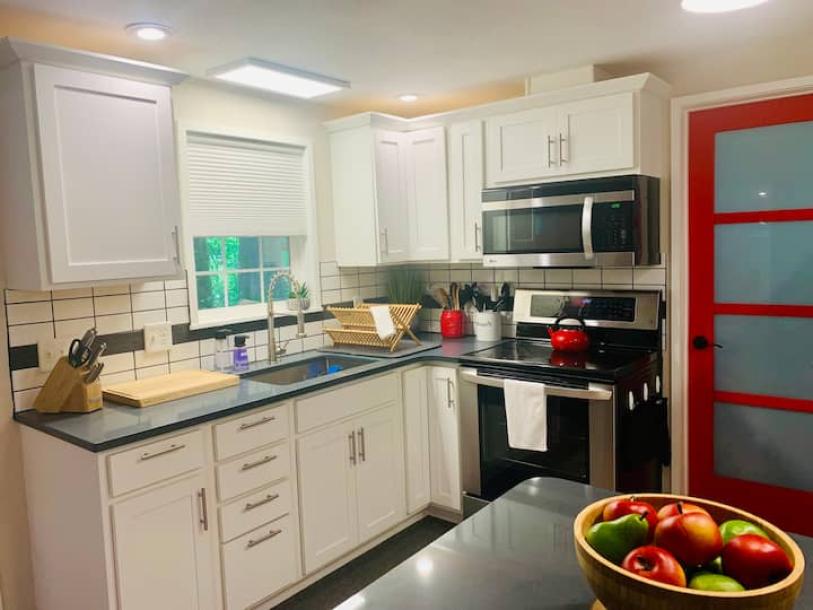 Entire guesthouse in Auburn, Washington 3 guests1 bedroom1 bed1 bath-15