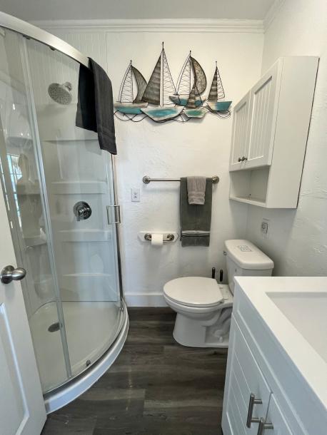 Entire home in Panama City, Florida 7 guests3 bedrooms4 beds2 baths-6