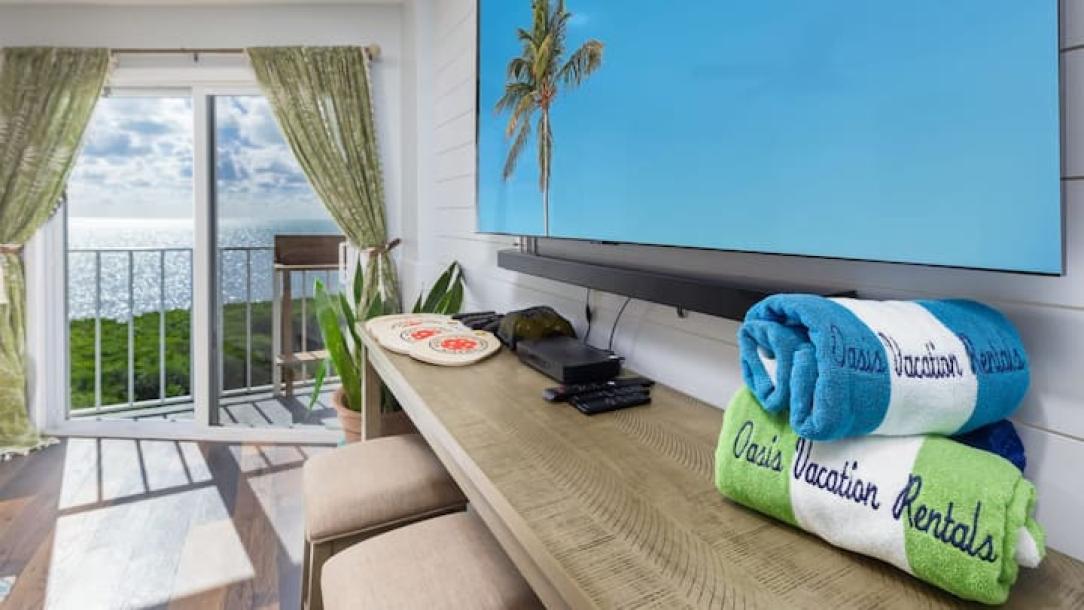 Entire condo in Tavernier, Florida 5 guests2 bedrooms4 beds2 baths-8