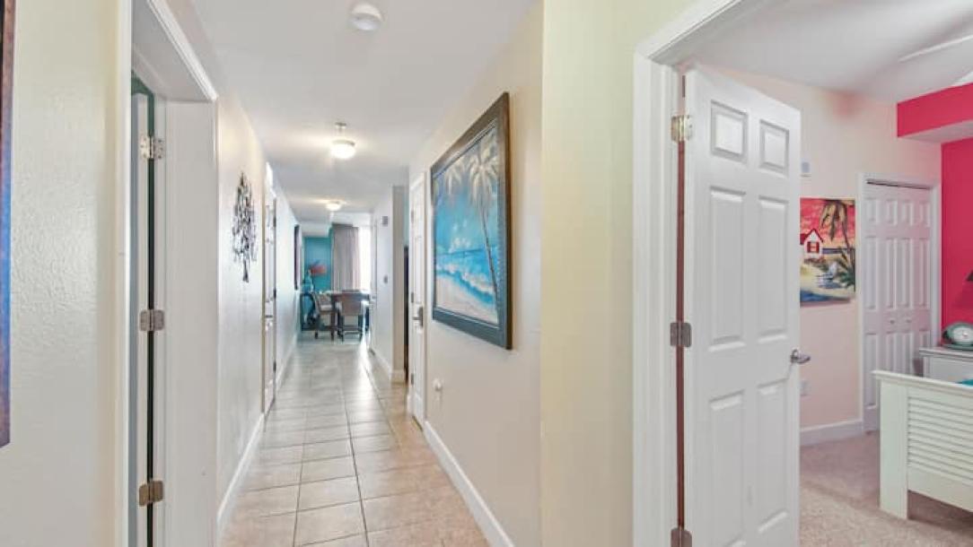 Entire condo in Panama City Beach, Florida 6 guests2 bedrooms2 beds3 baths-15