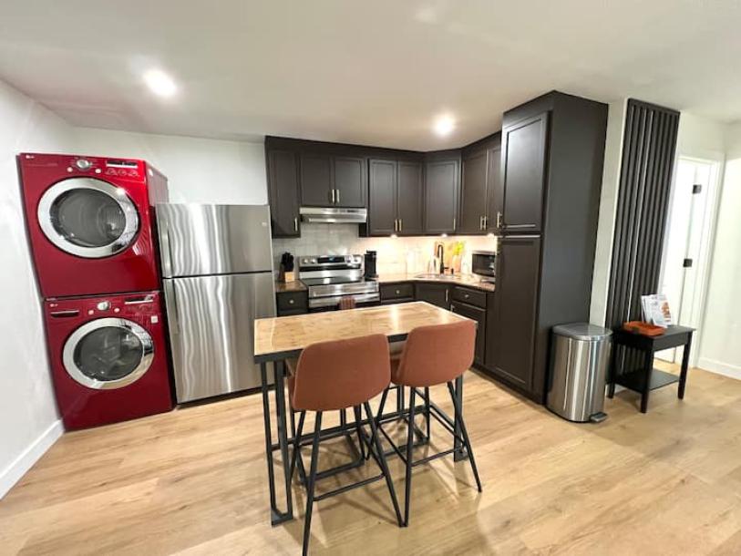 Entire guesthouse in Orlando, Florida 2 guests1 bedroom1 bed1 bath-3