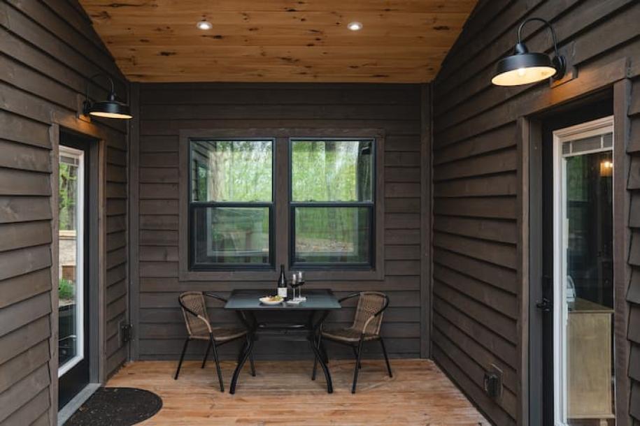 Entire cabin in Slade, Kentucky 2 guests1 bedroom1 bed1 bath-13
